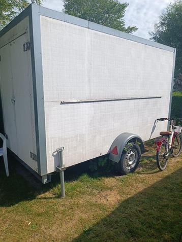 Aanhangwagen  beschikbaar voor biedingen