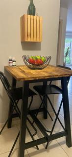 Hoge tafel + 2 krukken, Ophalen, Zo goed als nieuw