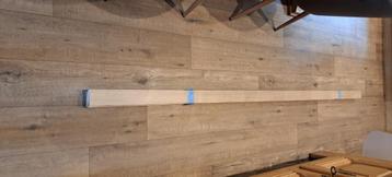 Plaintes couleur chêne neuves beschikbaar voor biedingen