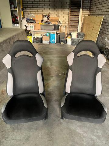 Subaru impreza gt turbo voorstoelen beschikbaar voor biedingen