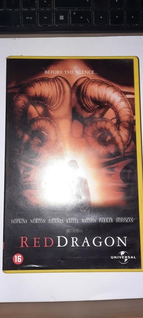 Red Dragon, Ophalen of Verzenden, Zo goed als nieuw