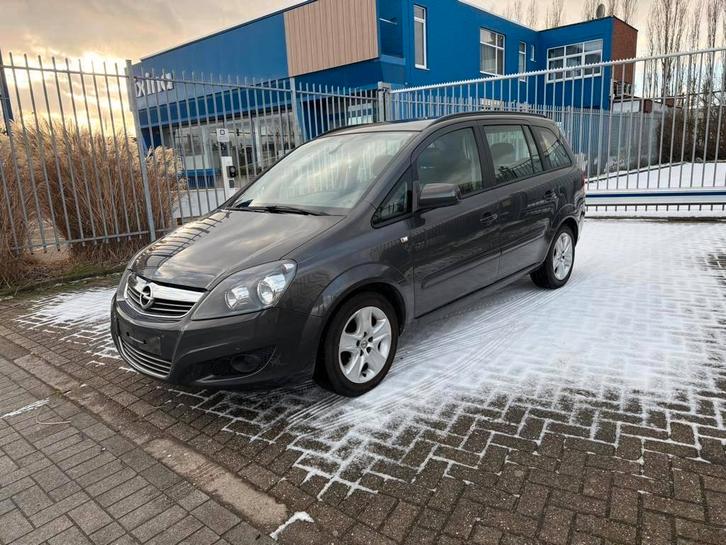 OPEL ZAFIRA/1.6 ESSENCE/7 PLACES/CLIMATISATION/2012/, Autos, Opel, Entreprise, Achat, Zafira, ABS, Airbags, Air conditionné, Bluetooth