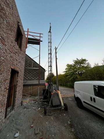 Bouwlift 8m 380v beschikbaar voor biedingen