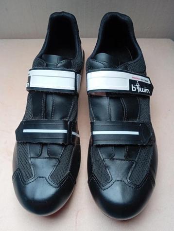 Fietsschoenen BTwin maat 44 met klittenband beschikbaar voor biedingen