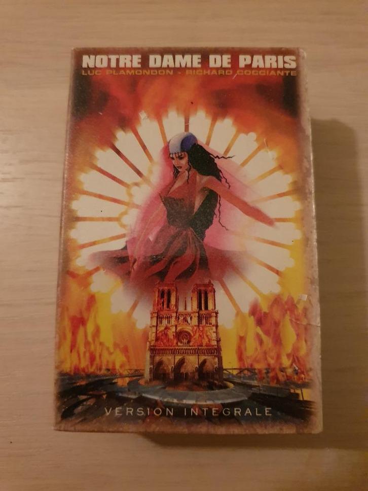 Double k7 audio notre dame de paris version intégrale, Cd's en Dvd's, Cassettebandjes, Zo goed als nieuw, Origineel, Overige genres