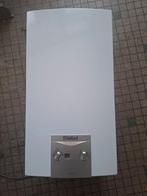 Vaillant turbomag badverwarmer 17l, Doe-het-zelf en Bouw, Chauffageketels en Boilers, Ophalen, Zo goed als nieuw