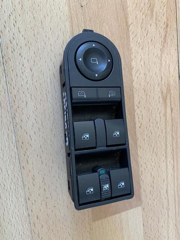 Opel Astra H , Zafira B raamschakelaar 4 knopjes beschikbaar voor biedingen