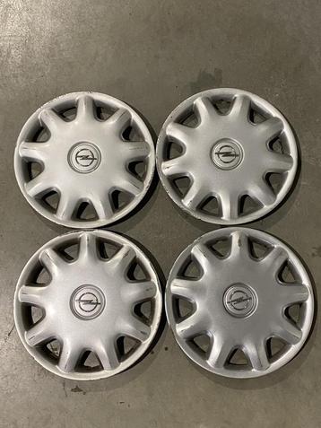 Wieldop Opel Astra Set van 4| 15 Inch | 90498213DR beschikbaar voor biedingen