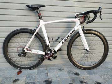 Look 695 beschikbaar voor biedingen