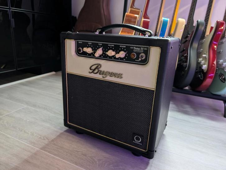 Bugera V5 Infinium, Muziek en Instrumenten, Versterkers | Bas en Gitaar, Zo goed als nieuw, Gitaar, Minder dan 50 watt, Ophalen