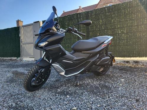 Aprilia SR GT 125 avec une réduction de 400€, Motos, Motos | Aprilia, Entreprise, Scooter, jusqu'à 11 kW, 1 cylindre, Enlèvement