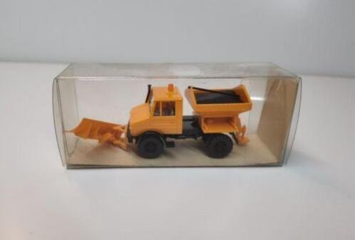 MERCEDES 4x4 Unimog Chasse neige 1/87 HO WIKING Neuf + Boite, Hobby & Loisirs créatifs, Voitures miniatures | 1:87, Neuf, Grue, Tracteur ou Agricole