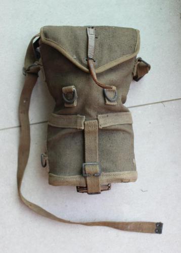 40 mei... Volledig Belgisch antigasmasker. Gedateerd 1938 beschikbaar voor biedingen