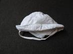 chapeau d'été blanc (Obaibi) 12 mois, Enfants & Bébés, Comme neuf, Obaidi, Garçon ou Fille, Chapeau
