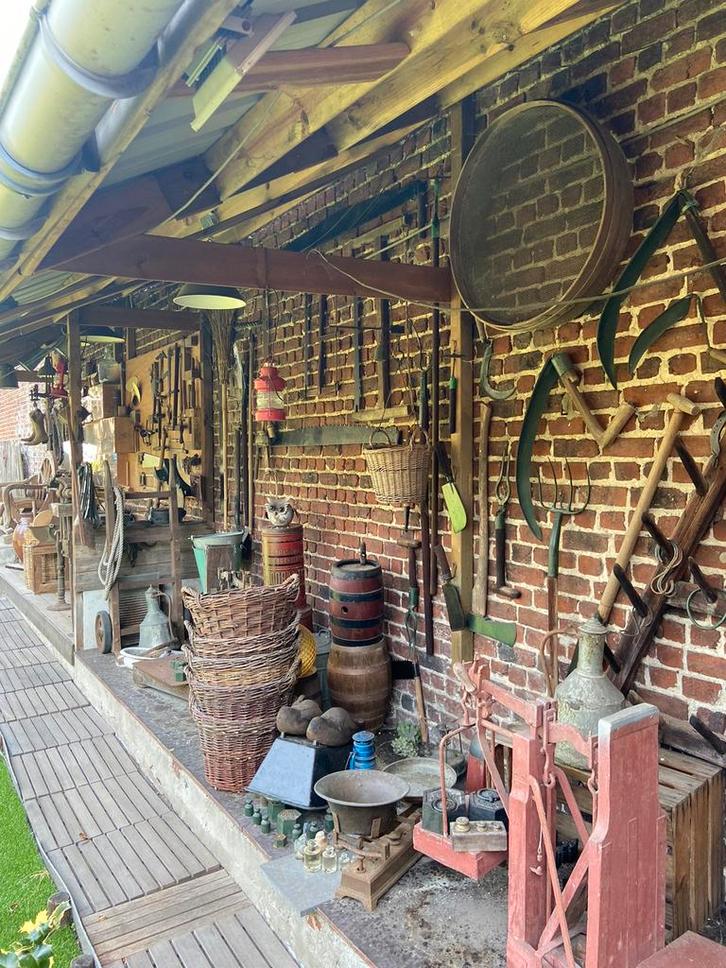 Grote verzameling groot lot oude land en bouw werktuigen, Verzamelen, Overige Verzamelen, Gebruikt, Ophalen