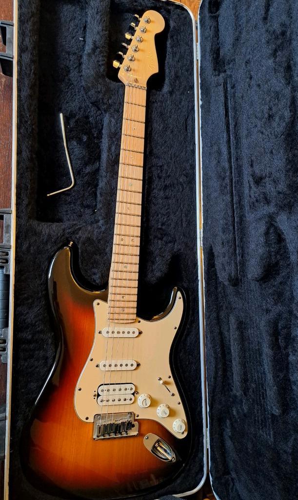 Fender Stratocaster American Deluxe HSS 2009, Muziek en Instrumenten, Snaarinstrumenten | Gitaren | Elektrisch, Gebruikt, Fender
