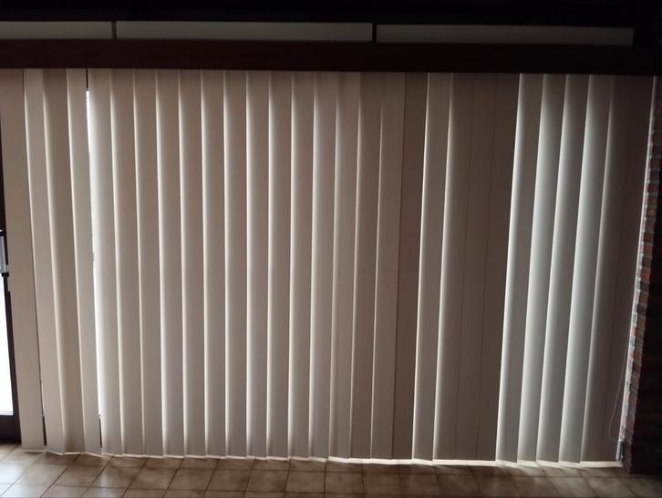 PVC-lamellen gordijn te koop, Maison & Meubles, Ameublement | Rideaux & Stores à lamelles, Beige, Enlèvement