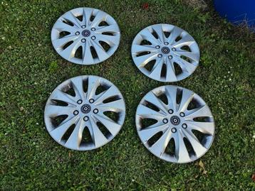 4 universele wieldoppen van 16 inch  beschikbaar voor biedingen