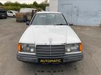 Mercedes-benz 200e Oldtimer Automaat 1985 Airco keuring ok, Autos, Oldtimers & Ancêtres, 5 places, Berline, 4 portes, Automatique