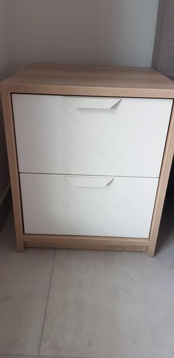 nachtkastjes ikea wit/eik (3 stuks beschikbaar) beschikbaar voor biedingen