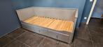 IKEA HEMNES bedbank met 3 lades – grijs – nieuwstaat, Huis en Inrichting, Ophalen, Verstelbaar, Zo goed als nieuw, 200 cm