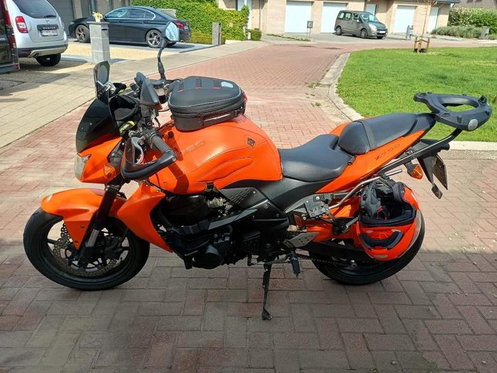Kawasaki Z750, Motoren, Motoren | Kawasaki, Particulier, Toermotor, meer dan 35 kW, 4 cilinders, Handvatverwarming, Sportuitlaat