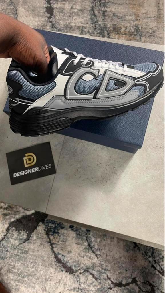 A vendre chaussure et sac neuf jamais mis !, Kleding | Heren, Schoenen, Zo goed als nieuw, Ophalen of Verzenden