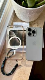 Apple IPHONE 15 PRO 256GB Natural Titanium, Telecommunicatie, Ophalen, Zo goed als nieuw, IPhone 14 Pro, Frontje of Cover