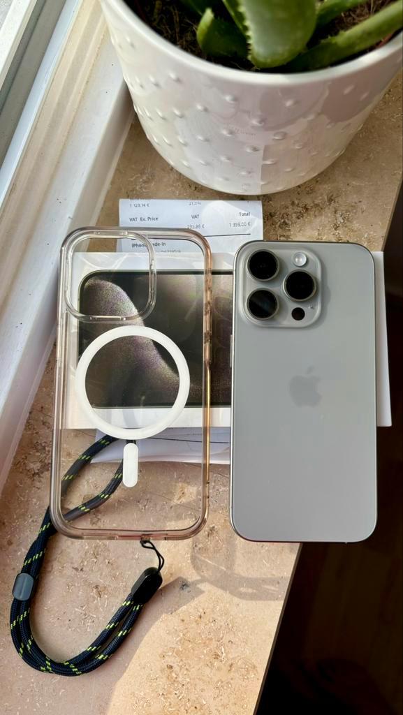 Apple IPHONE 15 PRO 256GB Natural Titanium, Telecommunicatie, Mobiele telefoons | Hoesjes en Screenprotectors | Apple iPhone, Zo goed als nieuw