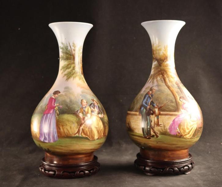 Paar antieke porseleinen siervazen, Antiek en Kunst, Antiek | Porselein, Ophalen of Verzenden