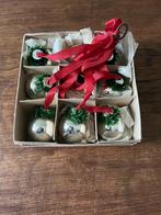 Allerlei kerstdecoratie, Ophalen