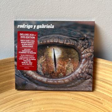 Rodrigo y Gabriela – Deluxe 2CD + DVD Edition (Nieuwstaat) beschikbaar voor biedingen