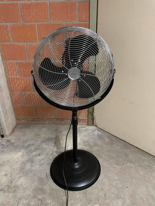 Grote statiefventilator met krachtige motor en 3 standen., Elektronische apparatuur, Ventilatoren, Gebruikt, Vloerventilator, Ophalen