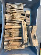 Oud timmermansgereedschap, Ophalen