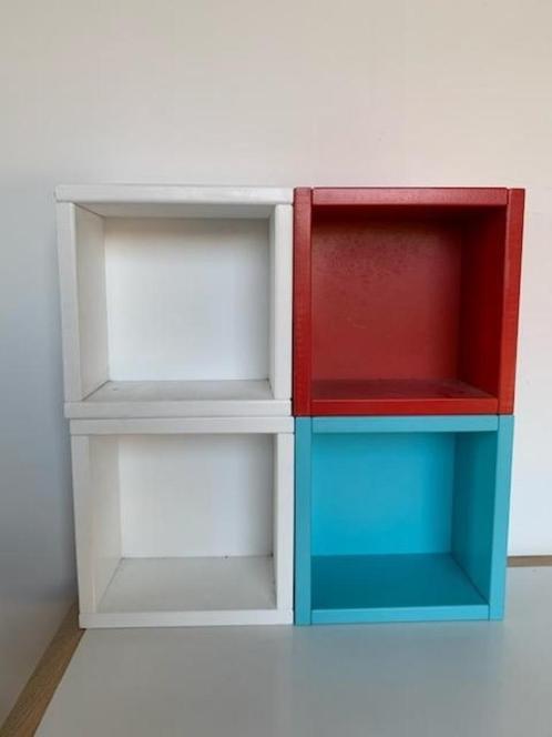 bopita decoratie 4 kleine vierkantjes wit blauw rood, Kinderen en Baby's, Kinderkamer | Inrichting en Decoratie, Gebruikt, Overige typen
