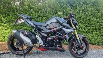 Suzuki GSR-750 / GSX-S750 Free Gun Special Edition - Gekeurd beschikbaar voor biedingen