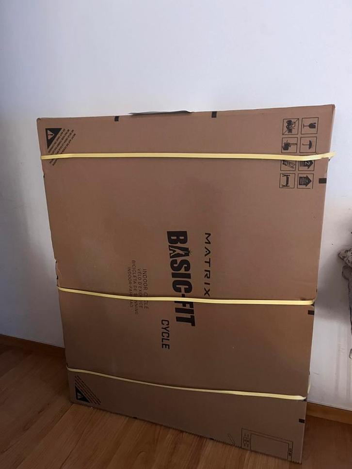 Basic-fit smartbike - Nieuw, Sport en Fitness, Fitnessmaterialen, Nieuw, Ophalen