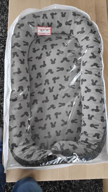 Babynestje Dreambee beschikbaar voor biedingen