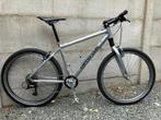 VTT 26 pouces Vintage Cannondale F1000 - remis à neuf, Vélos & Vélomoteurs, Vélos | VTT & Mountainbikes, Autres marques, 45 à 49 cm