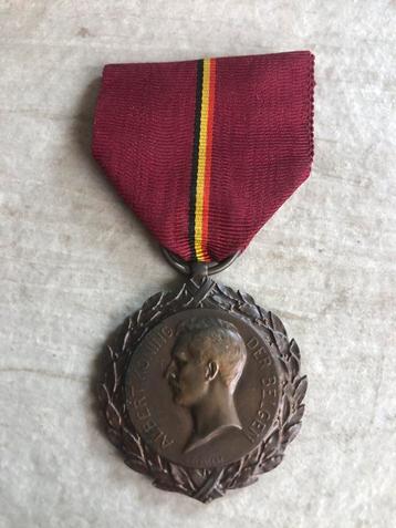 WW1 NEDERLANDSE TEKST koning albert medaille beschikbaar voor biedingen