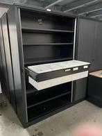 Roldeurkast 196x120x45cm incl. 5 legborden 5 metalen bakken