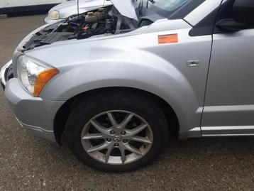 Scherm links-voor van een Dodge Caliber (PS2) beschikbaar voor biedingen