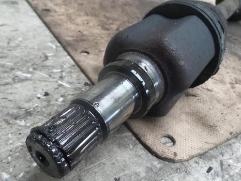 Aandrijfas links-voor van een Ford Fiesta, Auto-onderdelen, Remmen en Aandrijving, Ford, Gebruikt, 3 maanden garantie, Ophalen of Verzenden