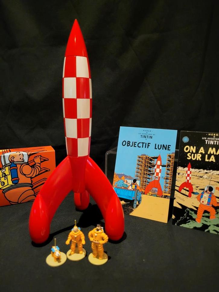Tintin et Rocket to the Moon, personnages inclus, Collections, Personnages de BD, Neuf, Statue ou Figurine, Tintin, Enlèvement ou Envoi