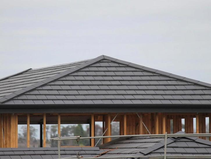 vlakke dakpannen mooie afwerking, Bricolage & Construction, Tuiles & Revêtements de toit, Neuf, Tuiles, Pierre ou Argile, Noir