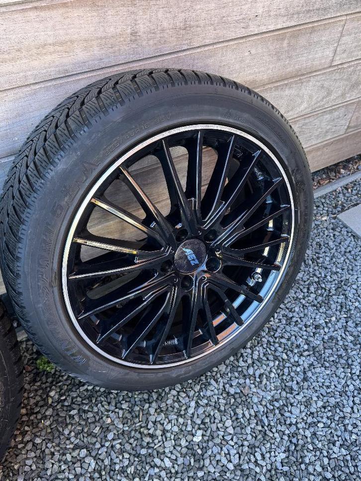 jantes/jantes avec pneus d'hiver/pneus hiver, Autos : Pièces & Accessoires, Pneus & Jantes, Jante(s), Pneus hiver, 18 pouces, 225 mm