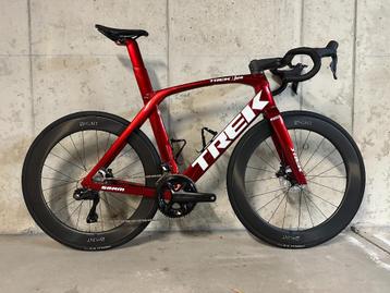 Trek Madone disponible aux enchères