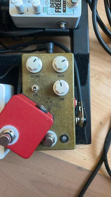 Jhs morning glory met red remote