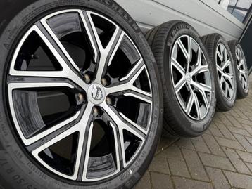 17 inch Volvo S40 S60 V40 V60 Hybrid cross country velgen beschikbaar voor biedingen