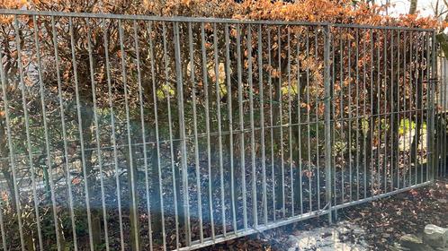 Hondenren, beste kwaliteit. 31 meter aan 25€ de/m, Tuin en Terras, Tuinhekken en Hekwerk, Zo goed als nieuw, Spijlenhekwerk, IJzer